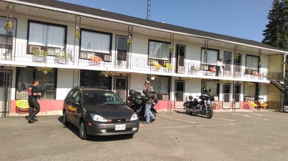 Frontiersman Motel Latchford Extérieur photo