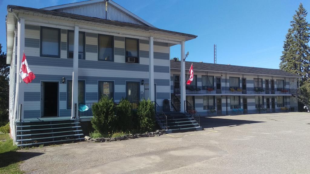 Frontiersman Motel Latchford Extérieur photo